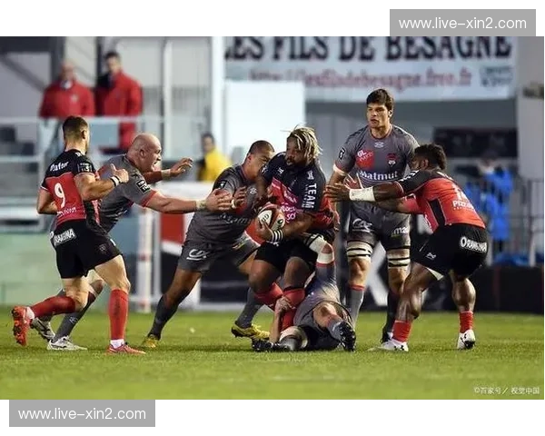 瓦朗谢纳的铁血与阿雅的柔情:法乙赛场上的宿命对决